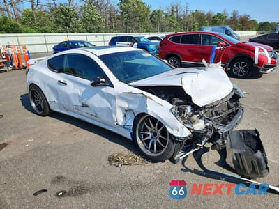 Czwarte zdjęcie samochodu z boku: 2015 HYUNDAI GENESIS COUPE 3.8 ULTIMATE VIN:KMHHU6KJ2FU127555 - miniatura
