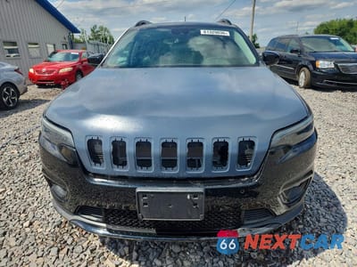 Piąte zdjęcie samochodu w środku: 2023 JEEP CHEROKEE ALTITUDE LUX VIN:1C4PJMMB4PD106520 - miniatura