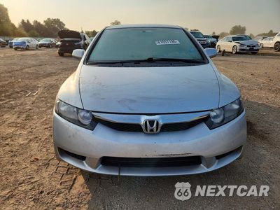 Piąte zdjęcie samochodu w środku: 2010 HONDA CIVIC LX VIN:19XFA1F5XAE086281 - miniatura