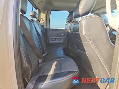 Zdjęcie 10 z 12 samochodu: 2019 RAM 1500 WARLOCK VIN:1C6RR6GT0KS734054 - miniatura