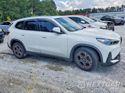 Czwarte zdjęcie samochodu z boku: 2023 BMW X1 VIN:WBX73EF05P5W66085 - miniatura