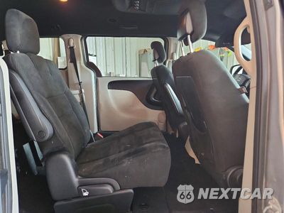 Zdjęcie 11 z 14 samochodu: 2015 DODGE GRAND CARAVAN SE VIN:2C4RDGBG8FR688603 - miniatura