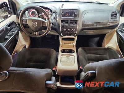 Zdjęcie 8 z 14 samochodu: 2016 DODGE GRAND CARAVAN VIN:2C4RDGCGXGR318463 - miniatura