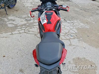 Zdjęcie 6 z 9 samochodu: 2012 KAWASAKI EX650 EC VIN:JKAEXEE16CDA07819 - miniatura