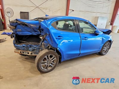 Trzecie zdjęcie samochodu z tyłu: 2019 TOYOTA YARIS VIN:3MYDLBYV3KY508977 - miniatura
