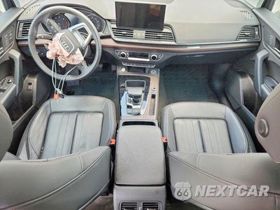 Zdjęcie 8 z 13 samochodu: 2019 AUDI Q5 VIN:WA1ABAFY1P2119587 - miniatura