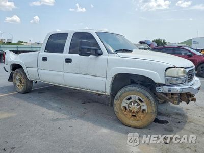 Czwarte zdjęcie samochodu z boku: 2003 GMC SIERRA C1500 HEAVY DUTY VIN:1GTGC13U73F154748 - miniatura