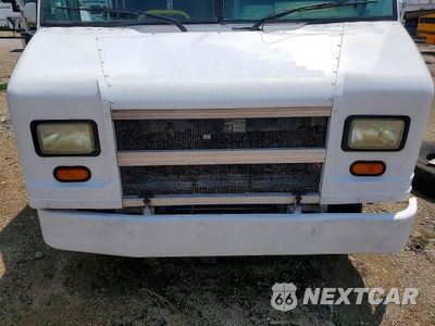 Zdjęcie 11 z 12 samochodu: 2000 FORD F-59 VIN:1FCJE39L4YHA52569 - miniatura