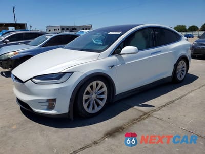 2020 TESLA MODEL X 5YJXCDE26LF231868 - główne zdjęcie licytacji z USA - miniatura