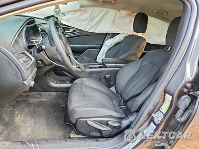 Zdjęcie 7 z 12 samochodu: 2016 CHRYSLER 200 LIMITED VIN:1C3CCCAB3GN124044 - miniatura