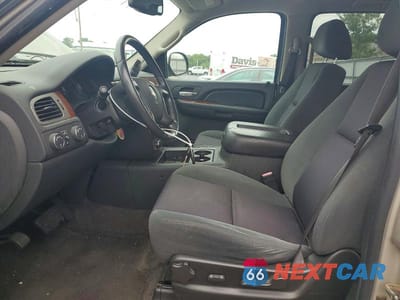 Zdjęcie 7 z 13 samochodu: 2009 CHEVROLET SUBURBAN K1500 LT VIN:1GNFK26309R251831 - miniatura