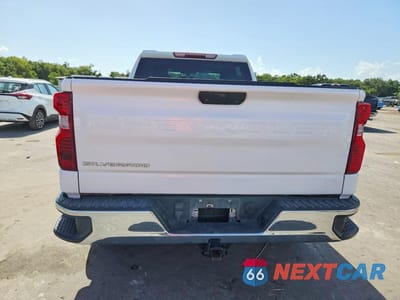 Zdjęcie 6 z 12 samochodu: 2019 CHEVROLET SILVERADO K1500 VIN:3GCPYAEH5KG170722 - miniatura