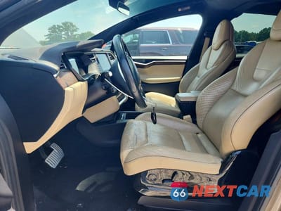Zdjęcie 7 z 13 samochodu: 2016 TESLA MODEL X VIN:5YJXCAE47GFS00618 - miniatura
