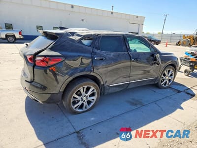 Trzecie zdjęcie samochodu z tyłu: 2019 CHEVROLET BLAZER PREMIER VIN:3GNKBKRS8KS683202 - miniatura