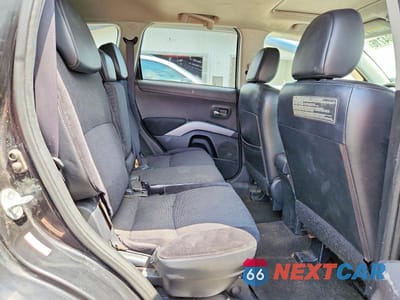 Zdjęcie 11 z 13 samochodu: 2010 MITSUBISHI OUTLANDER GT VIN:JA4JT5AXXAZ007145 - miniatura