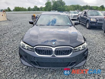 Piąte zdjęcie samochodu w środku: 2023 BMW 330XI VIN:3MW89FF0XP8D20085 - miniatura