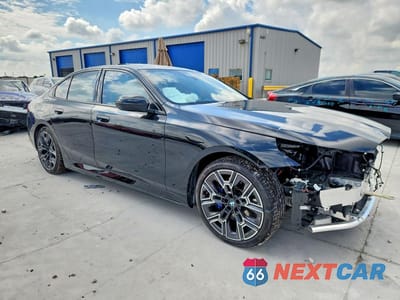 Czwarte zdjęcie samochodu z boku: 2026 BMW I5 EDRIVE 40 VIN:WBY63HG07TCV20932 - miniatura