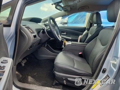 Zdjęcie 7 z 12 samochodu: 2014 TOYOTA PRIUS V FIVE VIN:JTDZN3EU1EJ005859 - miniatura