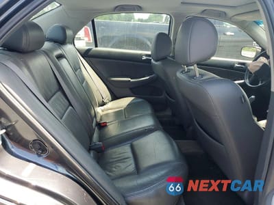 Zdjęcie 10 z 12 samochodu: 2005 HONDA ACCORD VIN:1HGCM56825A022189 - miniatura