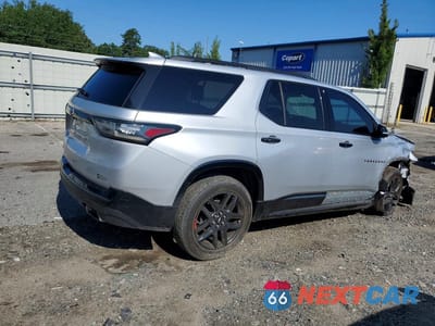 Trzecie zdjęcie samochodu z tyłu: 2018 CHEVROLET TRAVERSE PREMIER VIN:1GNERKKW3JJ167321 - miniatura