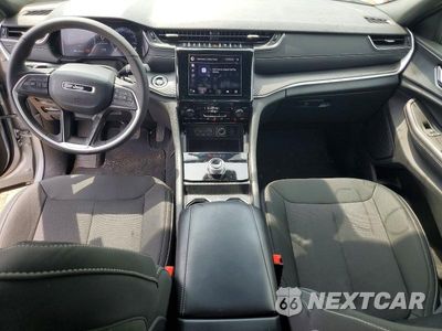 Zdjęcie 8 z 13 samochodu: 2025 JEEP GRAND CHEROKEE LAREDO VIN:1C4RJHAG4S8778725 - miniatura