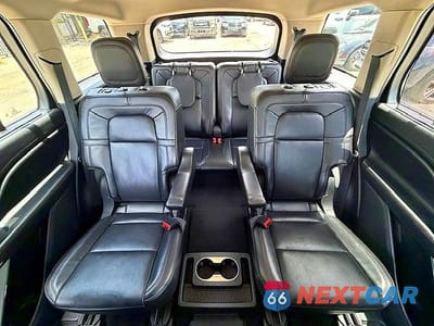 Zdjęcie 10 z 15 samochodu: 2022 LINCOLN AVIATOR RESERVE VIN:5LM5J7XC3NGL14700 - miniatura