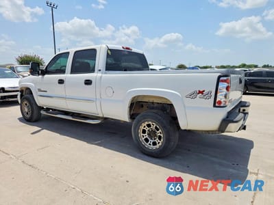 Drugie zdjęcie samochodu z przodu: 2004 GMC SIERRA K2500 HEAVY DUTY VIN:1GTHK23174F115923 - miniatura