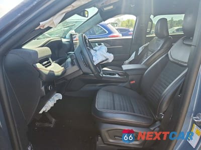 Zdjęcie 7 z 13 samochodu: 2025 FORD EXPLORER ST-LINE VIN:1FMUK8KH4SGB11265 - miniatura