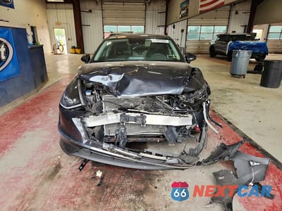 Piąte zdjęcie samochodu w środku: 2023 HYUNDAI SONATA SE VIN:KMHL24JA9PA315076 - miniatura