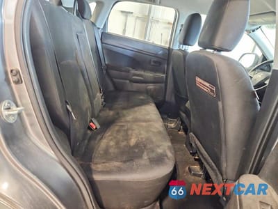 Zdjęcie 11 z 13 samochodu: 2014 MITSUBISHI OUTLANDER SPORT ES VIN:4A4AP3AU4EE023058 - miniatura