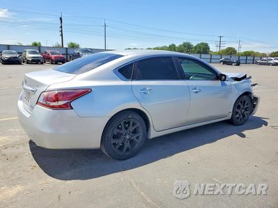Trzecie zdjęcie samochodu z tyłu: 2013 NISSAN ALTIMA 2.5 VIN:1N4AL3AP4DN478008 - miniatura