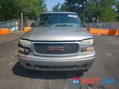 Piąte zdjęcie samochodu w środku: 2003 GMC YUKON DENALI VIN:1GKEK63U73J170358 - miniatura