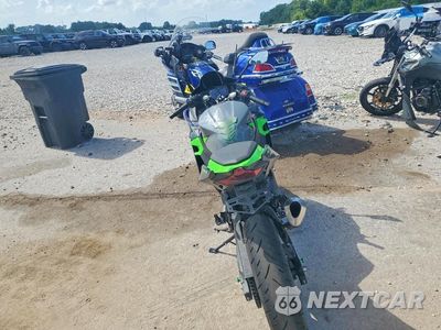 Czwarte zdjęcie samochodu z boku: 2019 KAWASAKI EX400 VIN:JKAEXKG16KDA30432 - miniatura