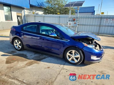 Czwarte zdjęcie samochodu z boku: 2013 CHEVROLET VOLT VIN:1G1RD6E44DU147973 - miniatura