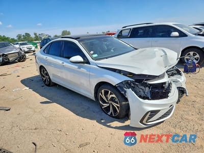 Czwarte zdjęcie samochodu z boku: 2025 VOLKSWAGEN JETTA SEL VIN:3VWGX7BU4SM041621 - miniatura