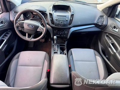 Zdjęcie 9 z 10 samochodu: 2017 FORD ESCAPE SE VIN:1FMCU9GD8HUC04625 - miniatura