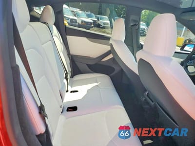 Zdjęcie 11 z 14 samochodu: 2026 TESLA MODEL Y VIN:7SAYGDEEXTA676505 - miniatura