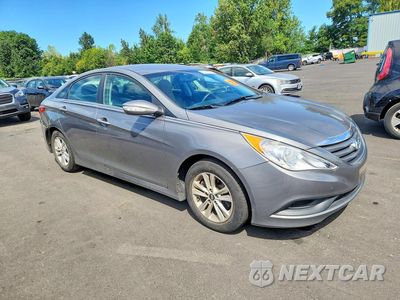 Czwarte zdjęcie samochodu z boku: 2014 HYUNDAI SONATA GLS VIN:5NPEB4AC1EH927499 - miniatura