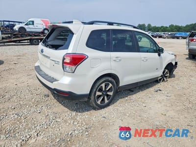 Trzecie zdjęcie samochodu z tyłu: 2017 SUBARU FORESTER 2.5I PREMIUM VIN:JF2SJAEC6HH448028 - miniatura