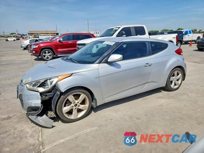 2015 HYUNDAI VELOSTER BASE KMHTC6AD0FU241921 - główne zdjęcie licytacji z USA - miniatura