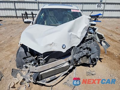 Piąte zdjęcie samochodu w środku: 2017 BMW X1 SDRIVE28I VIN:WBXHU7C3XH5H36275 - miniatura