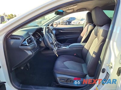 Zdjęcie 7 z 12 samochodu: 2018 TOYOTA CAMRY LE VIN:4T1B11HK9JU085136 - miniatura