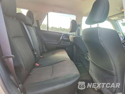 Zdjęcie 10 z 13 samochodu: 2018 TOYOTA 4RUNNER TRD OFF-ROAD VIN:JTEBU5JR5J5582118 - miniatura