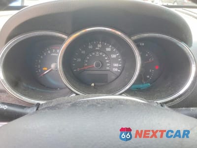 Zdjęcie 9 z 13 samochodu: 2012 KIA SORENTO EX VIN:5XYKUDA21CG283933 - miniatura