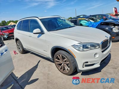 Czwarte zdjęcie samochodu z boku: 2015 BMW X5 XDRIVE35I VIN:5UXKR0C53F0K52225 - miniatura