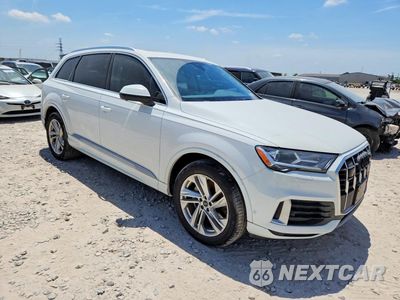 Czwarte zdjęcie samochodu z boku: 2021 AUDI Q7 PREMIUM PLUS VIN:WA1LJAF72MD015869 - miniatura