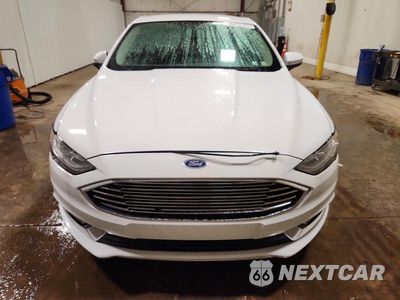 Piąte zdjęcie samochodu w środku: 2017 FORD FUSION SE VIN:3FA6P0HD3HR401749 - miniatura