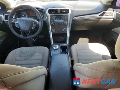Zdjęcie 8 z 12 samochodu: 2019 FORD FUSION S VIN:3FA6P0G75KR108521 - miniatura