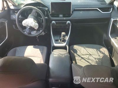 Zdjęcie 8 z 14 samochodu: 2024 TOYOTA RAV4 XLE VIN:2T3P1RFV1RW474258 - miniatura