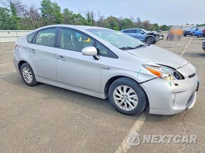 Czwarte zdjęcie samochodu z boku: 2013 TOYOTA PRIUS PLUG-IN HYBRID ADVANCED VIN:JTDKN3DP5D3048147 - miniatura